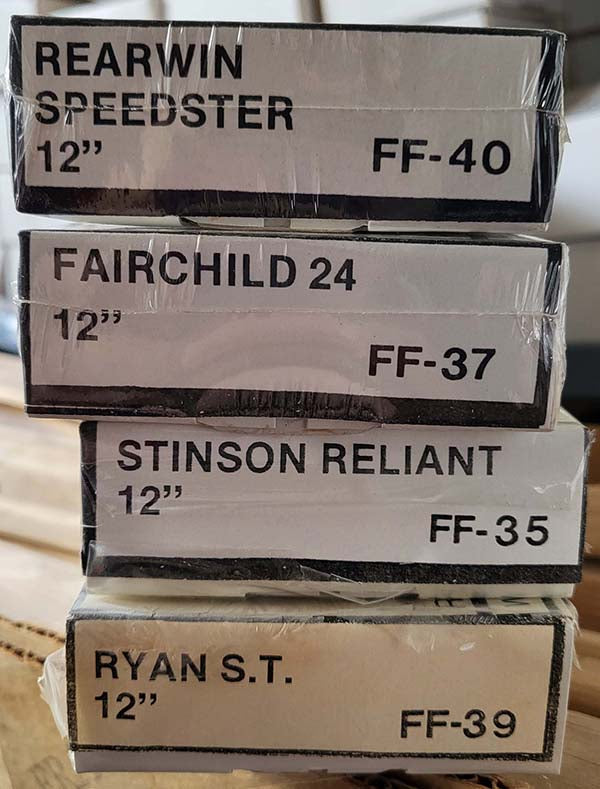 Easy build Stinson Reliant  24 12'' FF-37 Model Kit